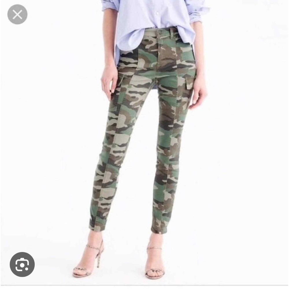 J Crew camouflage pants cotton with some stretch. Size 29